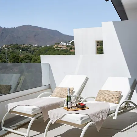 Mirador Hills 17 Luxury Jacuzzi * אסטפונה